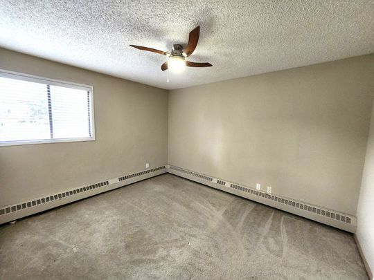 114, 727 56 Avenue SW - 1 - Photo 1