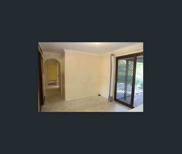 Lovely 3-Bedroom Home in Swan View! - Photo 3