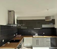 Location Appartement 3 pièces 61m² LA CIOTAT 13600 - Photo 4