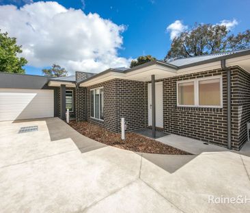 3/10 Pasley Street, Sunbury, VIC 3429 - Photo 4