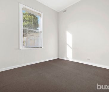 COTTAGE STYLE CUTIE! - Photo 4