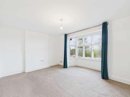 Queen Street, Waddesdon, HP18 - Photo 1