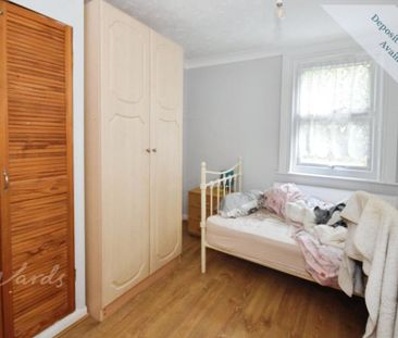 3 bedroom end of terrace house to rent - Photo 1