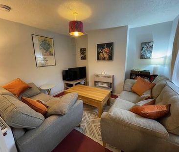 5 bedroom private hall to rent - Photo 3