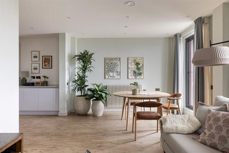 11 Selbourne Road , E17 7GD - Photo 2