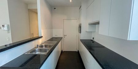Appartement te huur in Roeselare voor € 855 met 2 slaapkamers - Photo 3