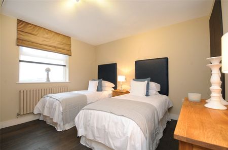 Boydell Court, St. Johns Wood Park, London, NW8 6NL - Photo 2