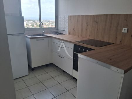 Location Appartement 2 pièces Fort de france - Photo 5