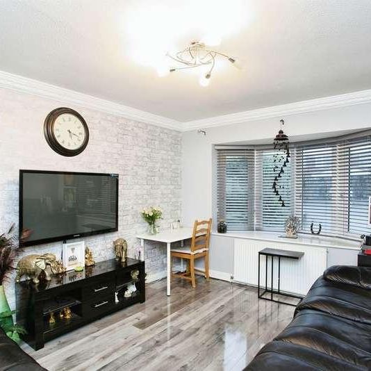 Woodfield Road, Talbot Green, Pontyclun, CF72 - Photo 1