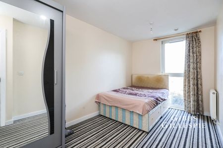 2 Bedroom Flat/Apartment to rent - Photo 4