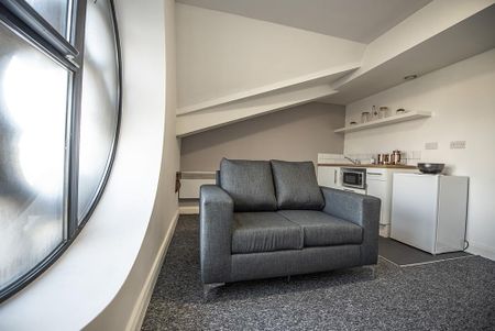 1 bedroom flat to rent - Photo 2