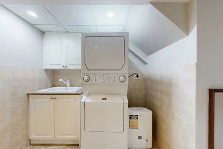 For Lease - 28 Centennial Road, Toronto, Ontario - Photo 4