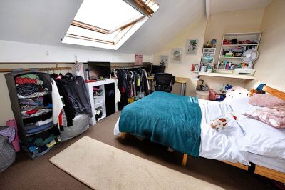 2 bedroom House in Elizabeth Street, Leeds - Photo 5