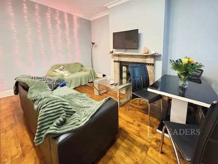 5 bedroom terraced house to rent - Photo 4