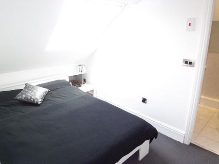 1 bedroom flat to rent - Photo 3