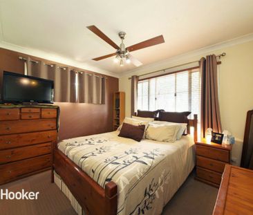 CUL-DE-SAC LOCATION/EASY WALK TO STATION - Photo 4