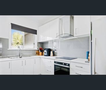 Great location for rent !! Appointment Only. Call Sam 0416395119. - Photo 6