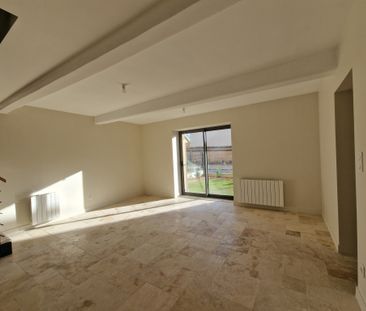 Location Appartement 5 pièces 107m² CAILLOUX SUR FONTAINES 69270 - Photo 1