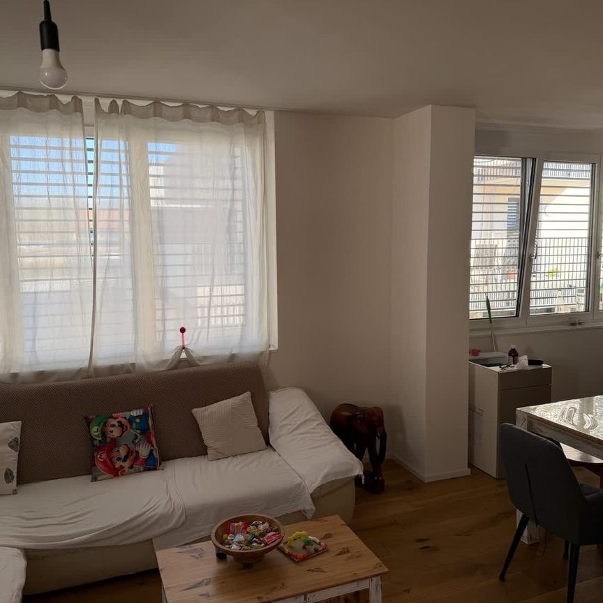 3.5 Zimmer, 87 m², 1. Stock - Photo 1