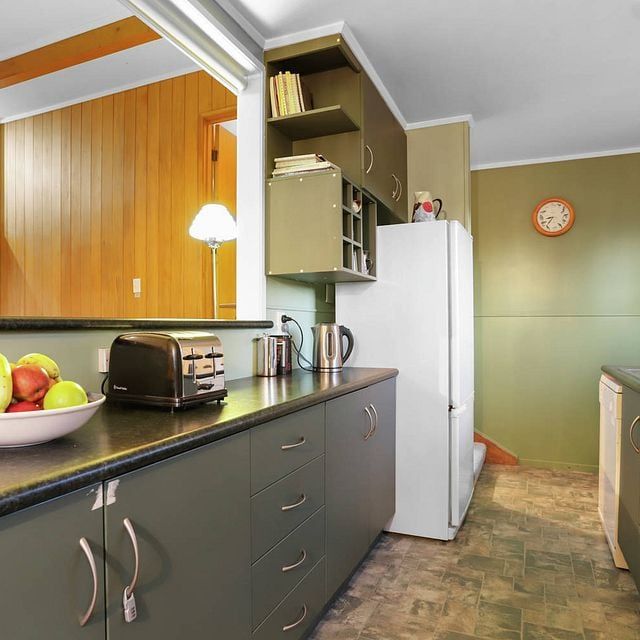 Mid Century Furnished Retreat with Views & Garden - Photo 1