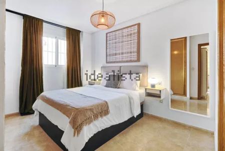 Alquiler de piso en Calle los Gases - Photo 2