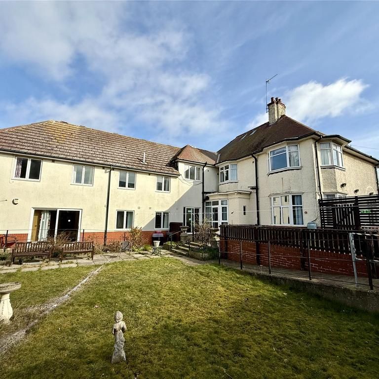 20 bedroom property to rent - Photo 1