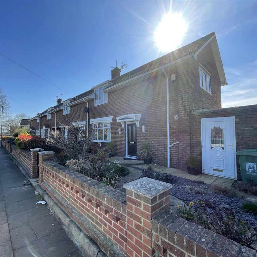 Jarvis Walk, Owton Manor, Hartlepool - Photo 1