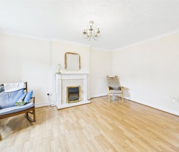 3 bedroom detached house to rent - Photo 6