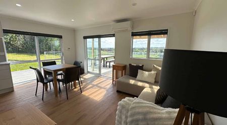 Charming 2-Bedroom home in Taupaki - Photo 4