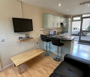 4 bedroom Bedroom Luxury Flat - Photo 1
