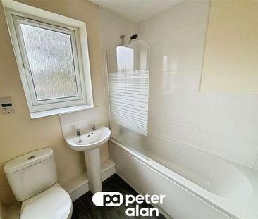 Hall Street, Blackwood, NP12 - Photo 5