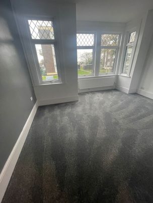 London road Room 6 - Photo 1