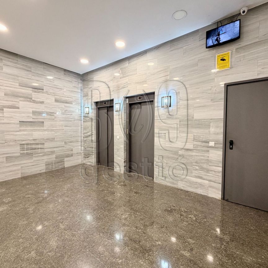 Piso de alquiler en Rovira I Virgili, Nou Eixample Nord - Photo 1