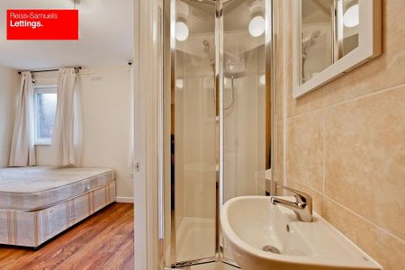 5 bedroom terraced house to rent - Photo 5