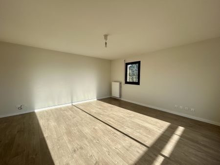 Location Appartement 3 pièces 67m² PAU 64000 - Photo 3