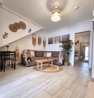 Ground Floor Bungalow for Short Term Rental in Punta Prima - Photo 1