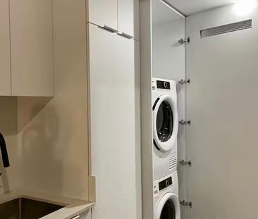 Unit 208: Entire unit - Photo 2