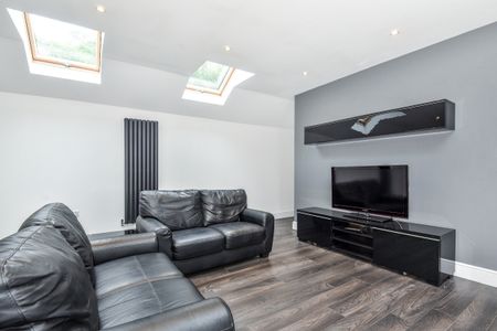 2 bedroom bungalow to rent - Photo 2