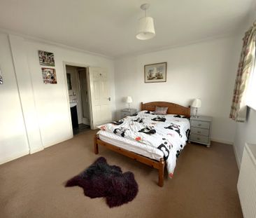 4 bedroom detached house to rent - Photo 6