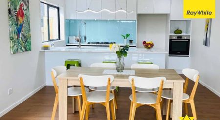 Looking for a modern home built in the ever so convenient Henderson? Look no further. - Photo 2