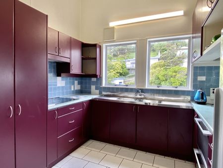 48 Chesterton Street, Johnsonville - Photo 4