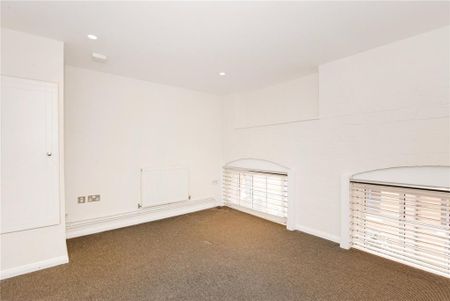 3 bedroom flat to rent - Photo 3