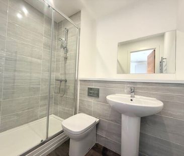 2 bedroom flat to rent - Photo 3