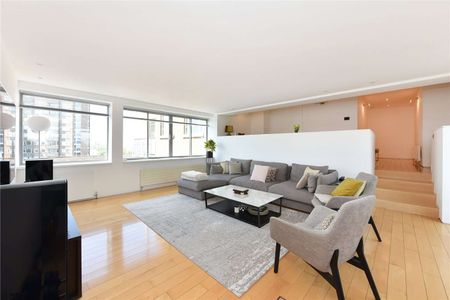 A spacious duplex apartment extending to approximately 2,272 sq ft - Photo 2