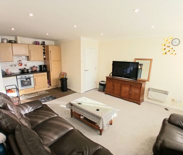 Market Place, Stevenage - Photo 2