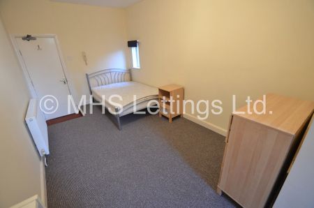 10 Bedroom Mid Terraced House for rent in Hanover Square - Photo 3