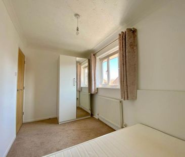 2 bedroom semi-detached house to rent - Photo 2