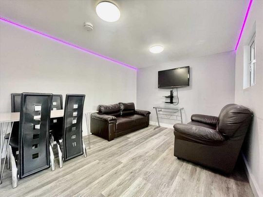 6 bedroom house share to rent - Photo 1