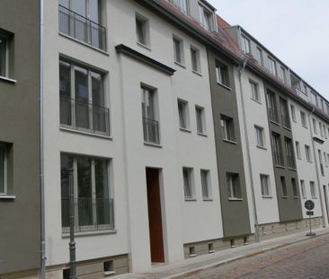 Altersfreundliche 2-Zimmer-Wohnung mit Loggia in der Innenstadt - Photo 6