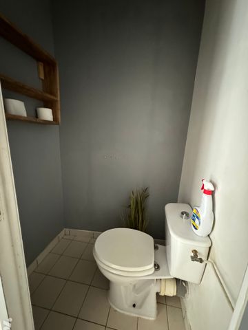 A ST GERVAIS DU PERRON - un logement (76m²) en rdc avec deux chambres Loyer : 430 € DG : 430 € - Photo 4